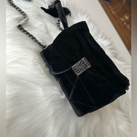 Nine West - Picture 6 of 8